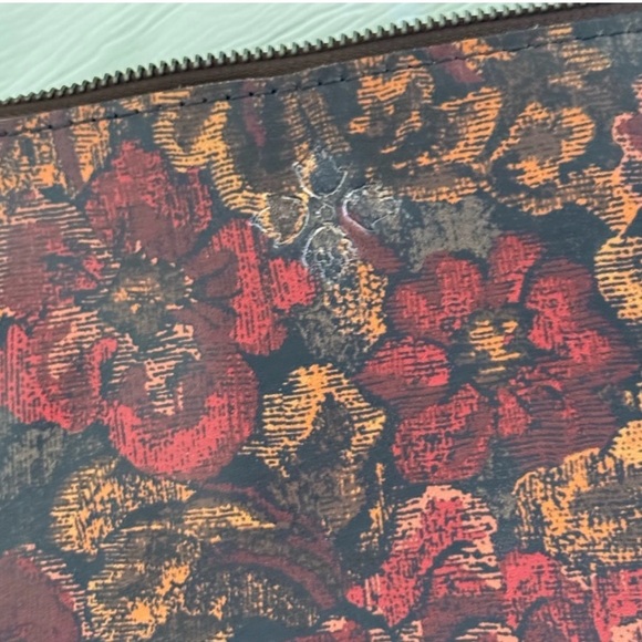 Patricia Nash Floral Patterned Clutch - Picture 2 of 7